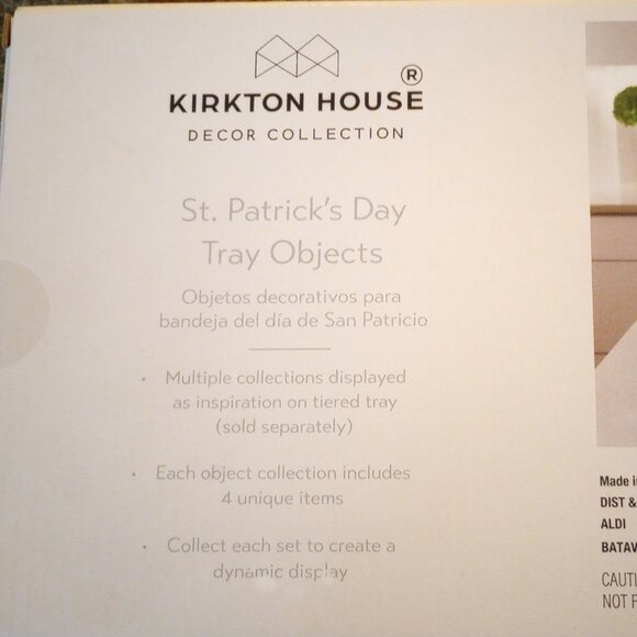 Saint Patrick's Day Tiered Tray Decor Set, New in Box - Picture 6 of 8